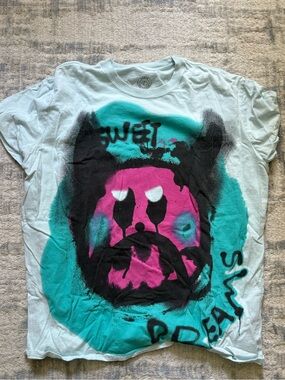 Urban Outfitters Graphic Tee in Teal, Pink, Black